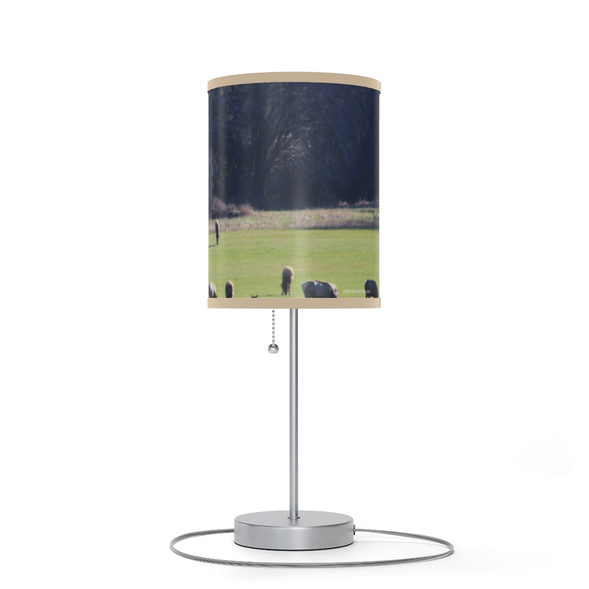 Serene Pasture Scene with Grazing Sheep Lamp