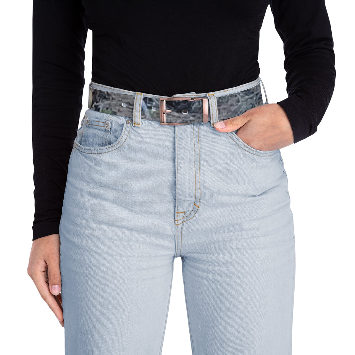 Fashionable Belt with Camouflage Buckle for Versatile Look